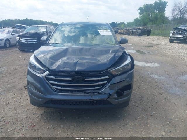 2017 HYUNDAI TUCSON SE 6