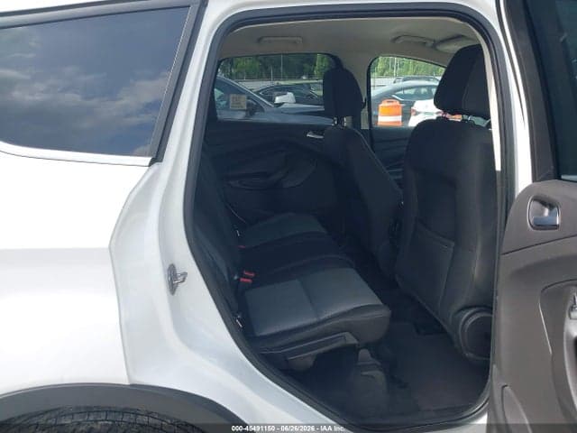 2017 FORD ESCAPE SE 8