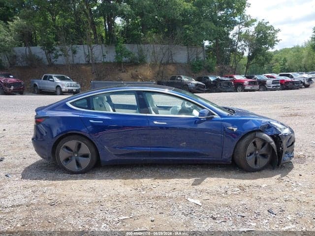 2018 TESLA MODEL 3 LONG RANGE/PERFORMANCE 12