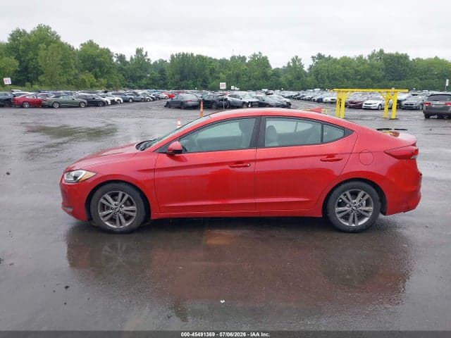 2017 HYUNDAI ELANTRA SE 14