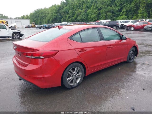 2017 HYUNDAI ELANTRA SE 4