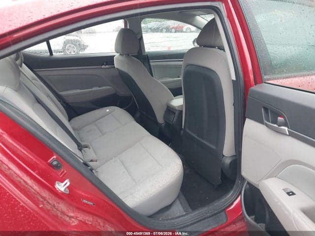 2017 HYUNDAI ELANTRA SE 8