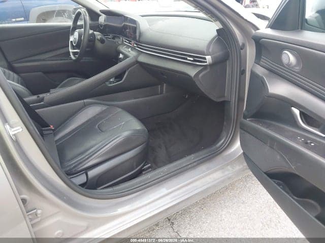2023 HYUNDAI ELANTRA LIMITED 5