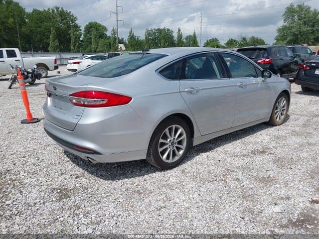 2017 FORD FUSION SE 4