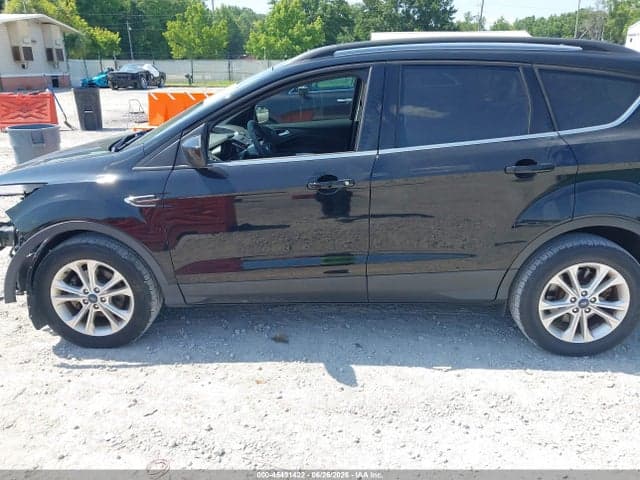 2018 FORD ESCAPE SE 14
