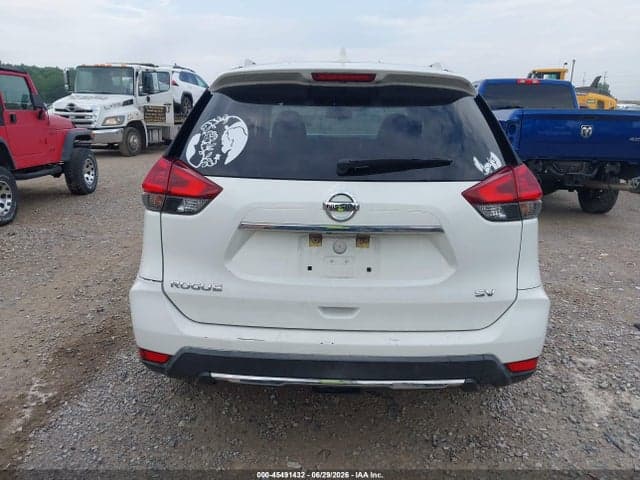 2018 NISSAN ROGUE SV 17