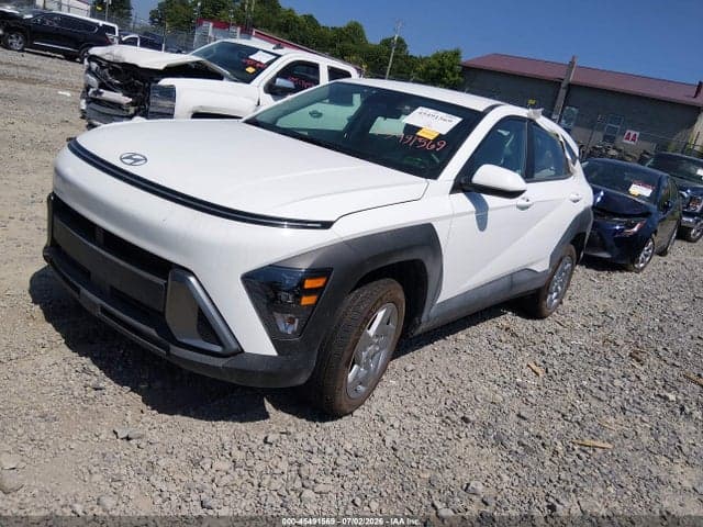 2025 HYUNDAI KONA SE 2