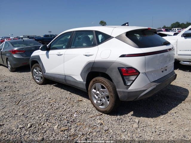 2025 HYUNDAI KONA SE 3