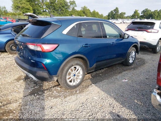 2020 FORD ESCAPE SE 4