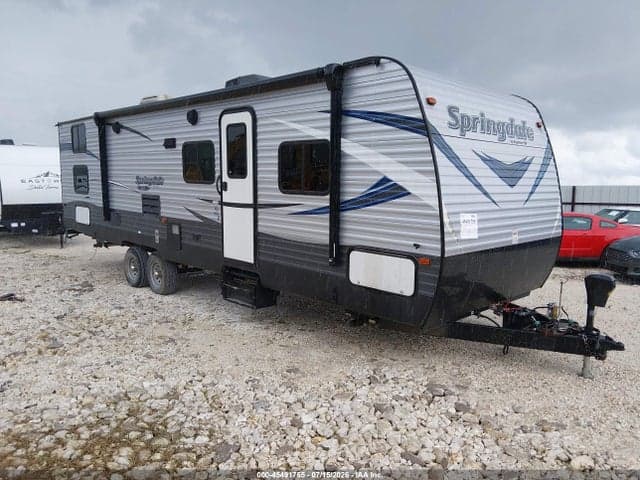 2018 KEYSTONE CAMPER