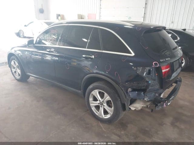 2018 MERCEDES-BENZ GLC 300 4MATIC 3