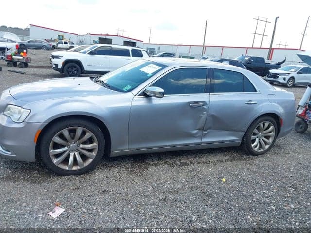 2018 CHRYSLER 300 LIMITED 12