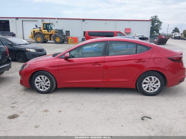 2020 HYUNDAI ELANTRA SE 14