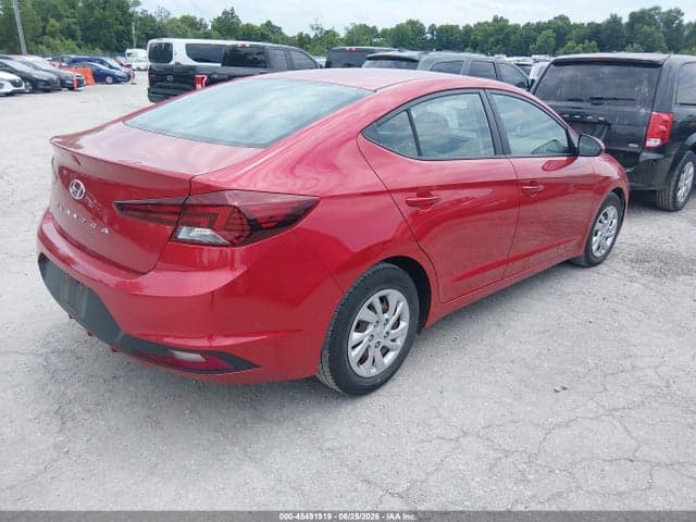 2020 HYUNDAI ELANTRA SE 4