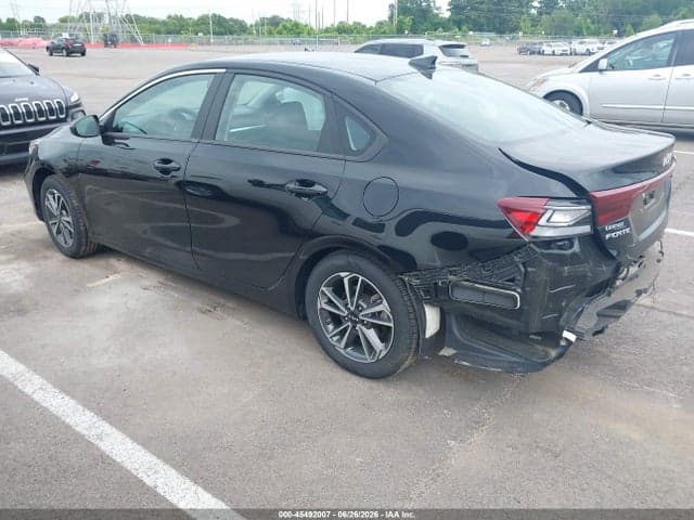 2023 KIA FORTE LXS 3