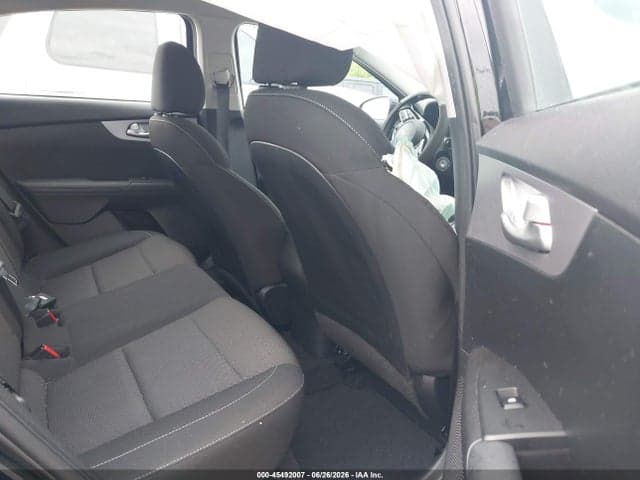 2023 KIA FORTE LXS 8