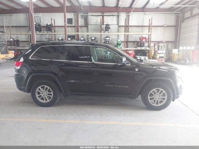 2018 JEEP GRAND CHEROKEE LAREDO E 4X4 19