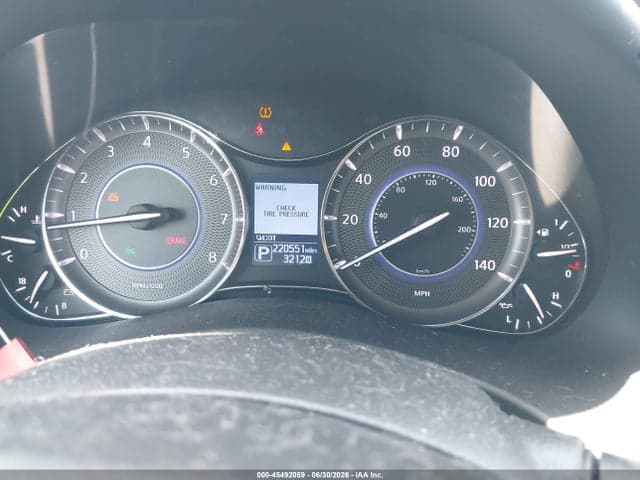 2017 INFINITI QX80 7