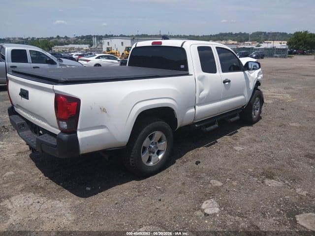 2022 TOYOTA TACOMA SR 4