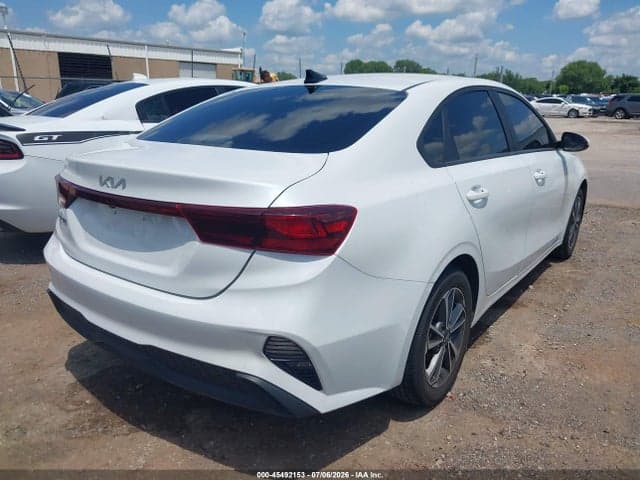 2023 KIA FORTE LXS 4