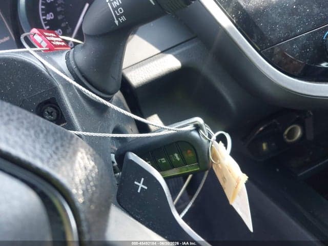 2019 TOYOTA CAMRY SE 11