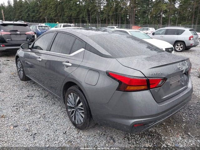 2025 NISSAN ALTIMA SV AWD 3