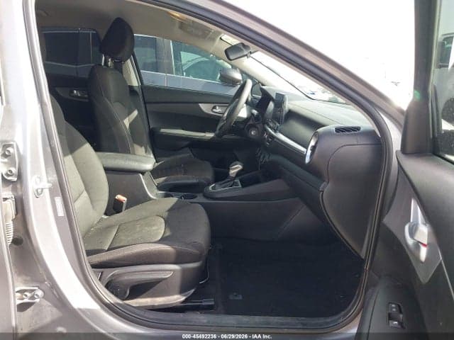 2023 KIA FORTE LXS 5