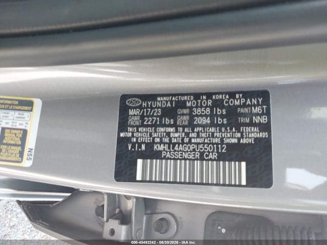 2023 HYUNDAI ELANTRA SE 9