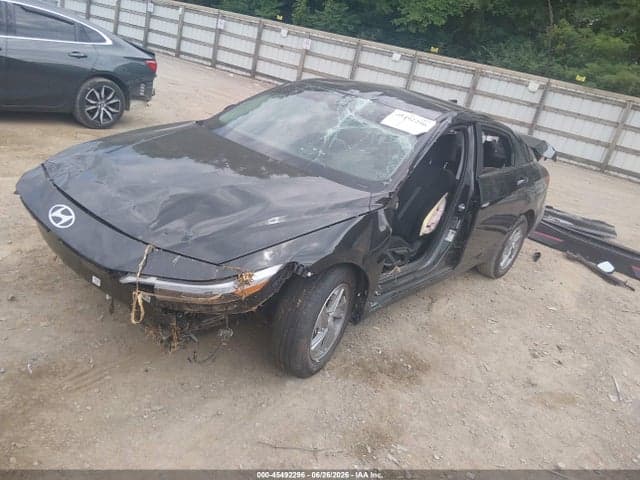 2026 HYUNDAI ELANTRA SE 2