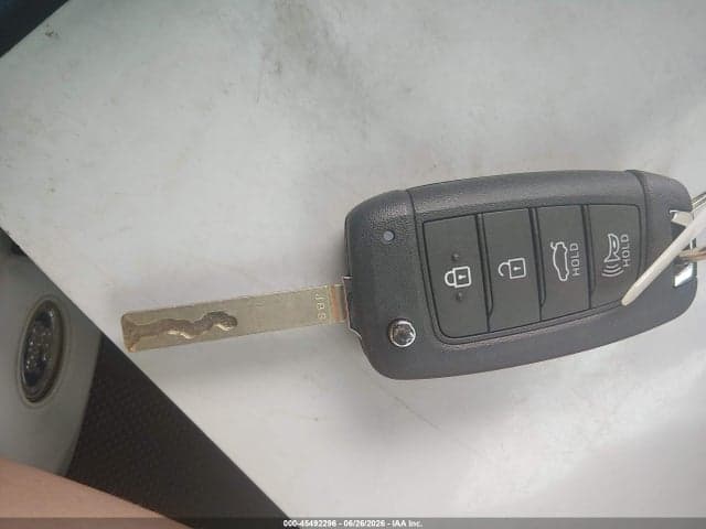 2026 HYUNDAI ELANTRA SE 11