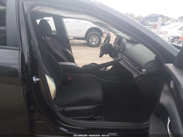 2026 HYUNDAI ELANTRA SE 5