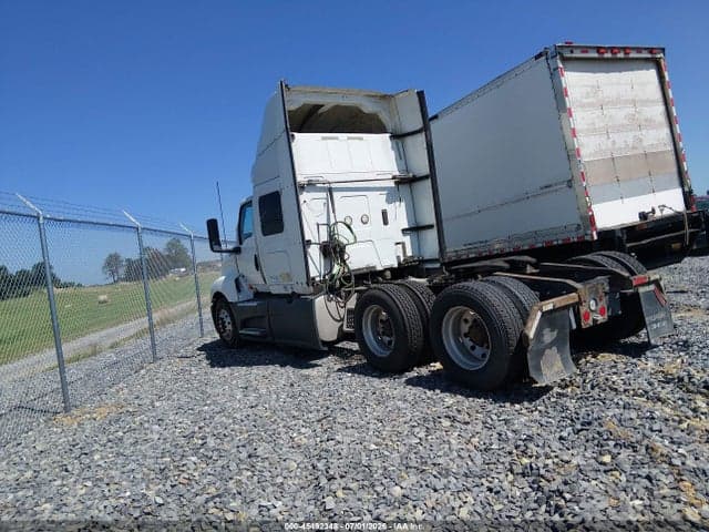 2018 INTERNATIONAL LT 4