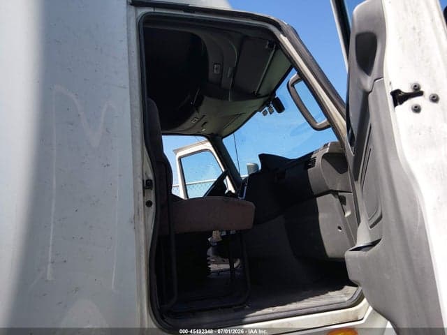 2018 INTERNATIONAL LT 7