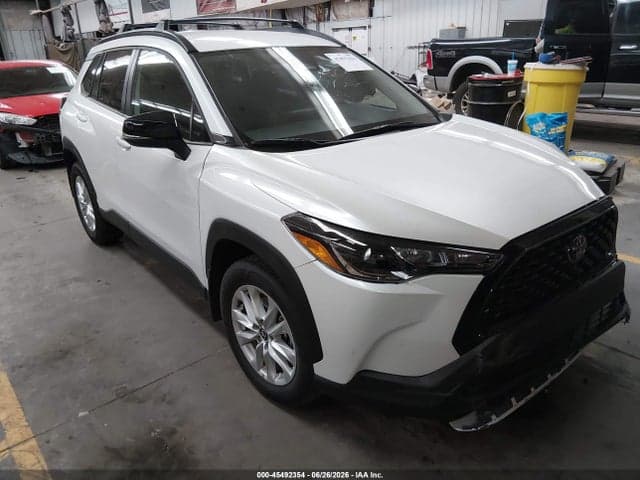 2025 TOYOTA COROLLA CROSS LE