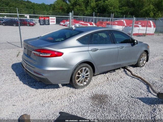2020 FORD FUSION SE 4