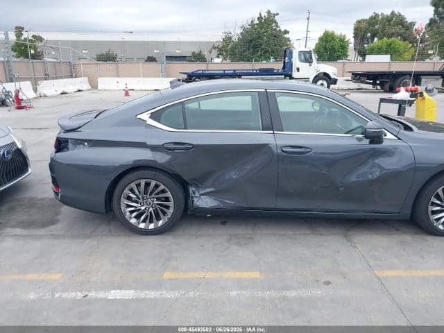 2025 LEXUS ES 300H LUXURY 6