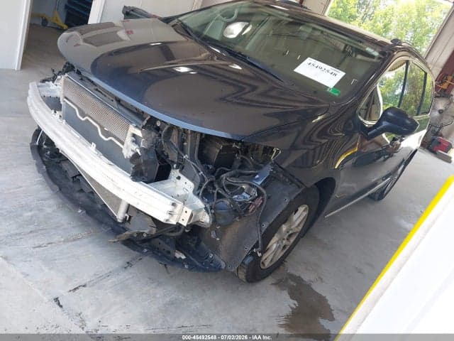 2020 CHRYSLER PACIFICA TOURING L 2