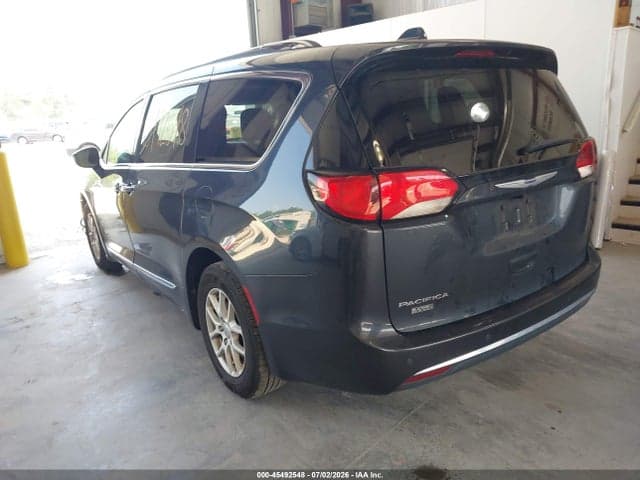 2020 CHRYSLER PACIFICA TOURING L 3