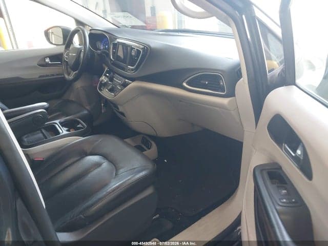 2020 CHRYSLER PACIFICA TOURING L 5