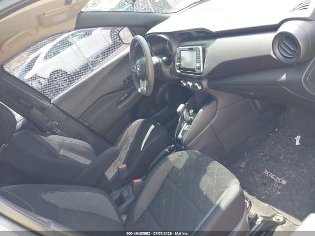 2020 NISSAN KICKS S XTRONIC CVT 5