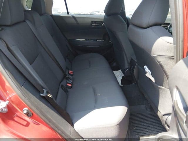 2026 TOYOTA COROLLA CROSS LE 8