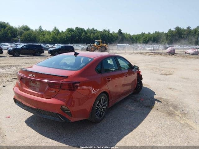 2023 KIA FORTE GT-LINE 4