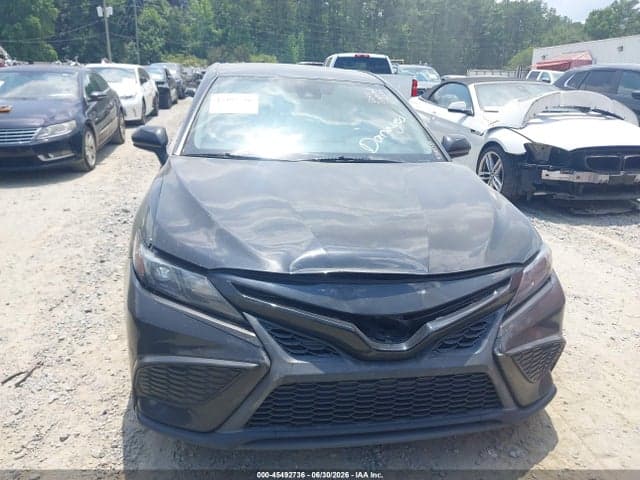 2021 TOYOTA CAMRY SE 12