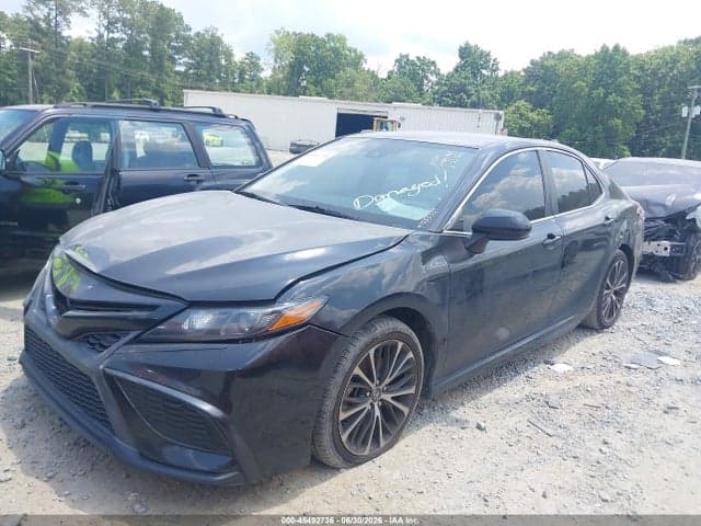 2021 TOYOTA CAMRY SE 14