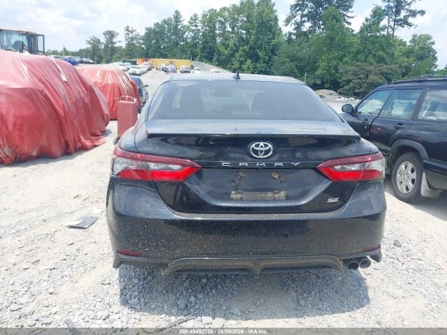 2021 TOYOTA CAMRY SE 16