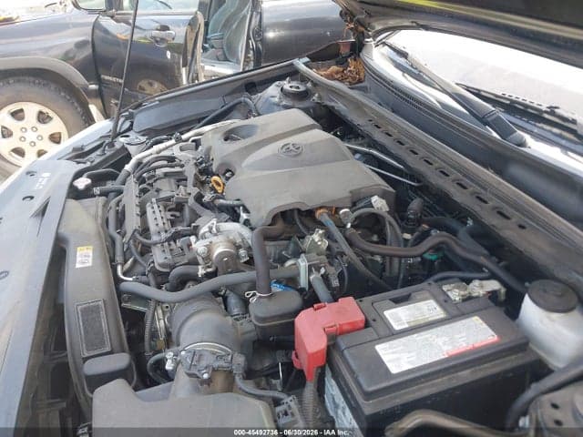 2021 TOYOTA CAMRY SE 10
