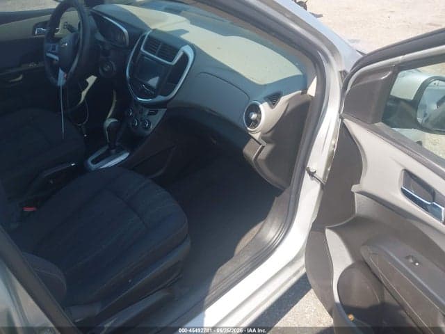 2017 CHEVROLET SONIC LT AUTO 5