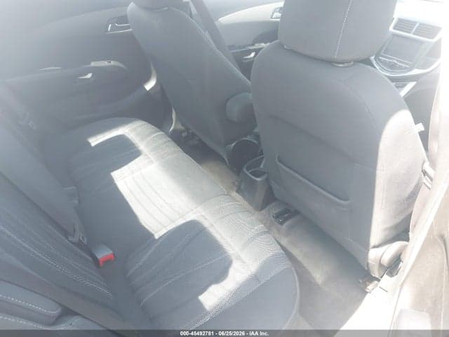 2017 CHEVROLET SONIC LT AUTO 8