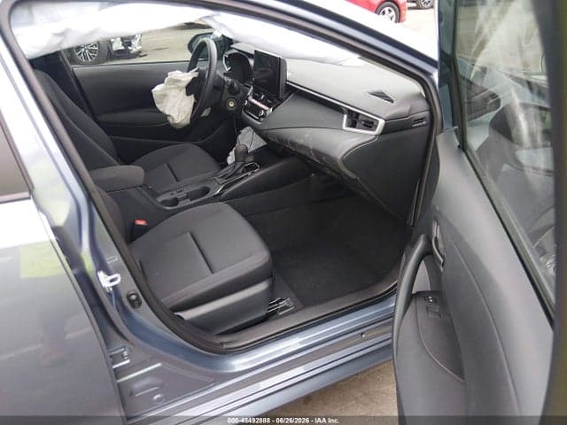 2025 TOYOTA COROLLA LE 5