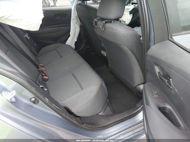 2025 TOYOTA COROLLA LE 8